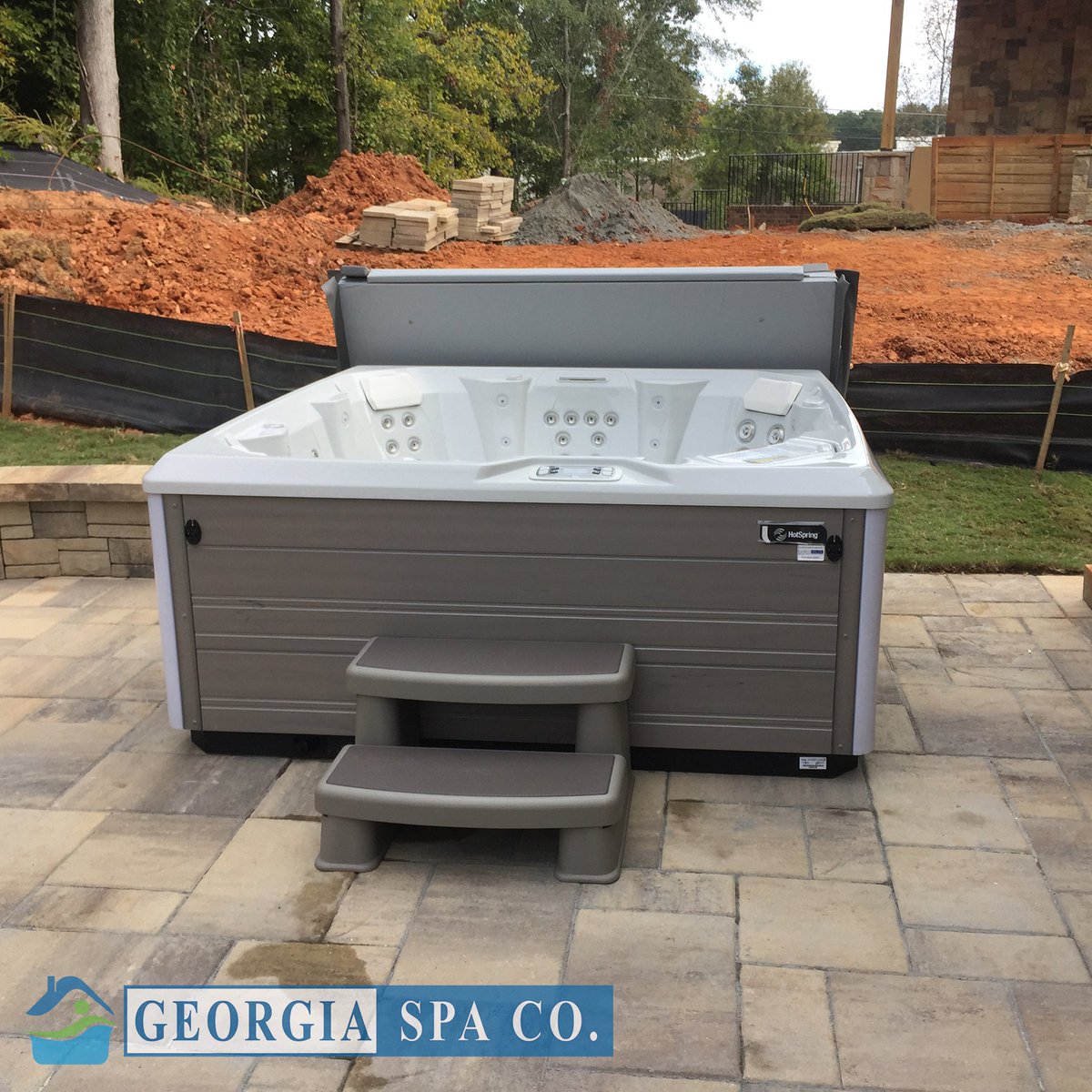 GeorgiaSpaComp's tweet image. Congratulations to the Kuzyk family in Cumming on the Hot Spring Spas Flash! #BringingRelaxationHome #BackyardProject