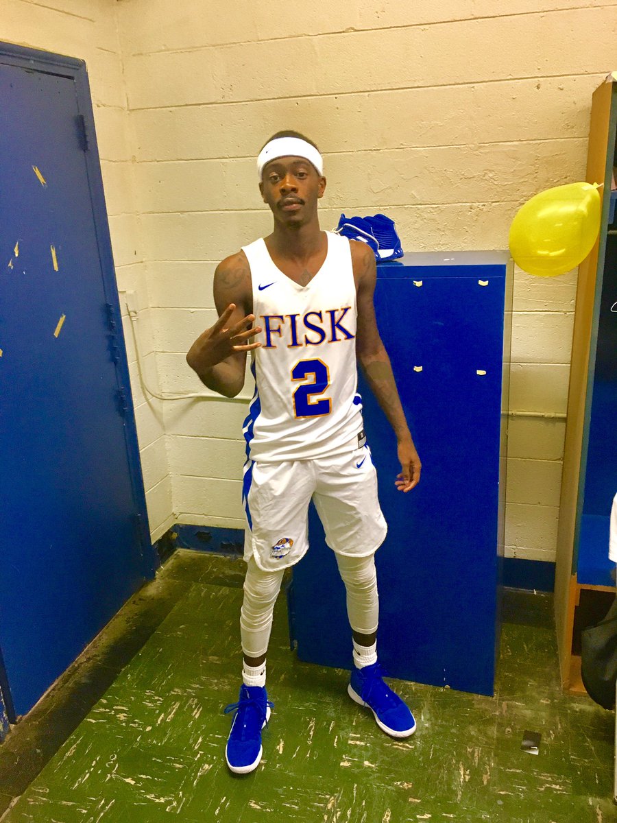 iam_marcus_2's tweet image. Year3🔥😤Game Day #2Live💙