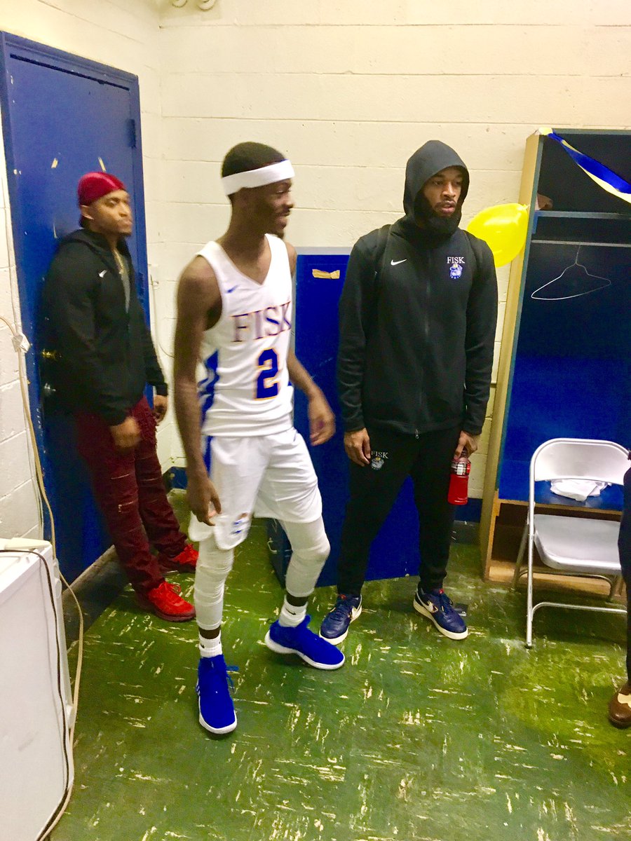 iam_marcus_2's tweet image. Year3🔥😤Game Day #2Live💙