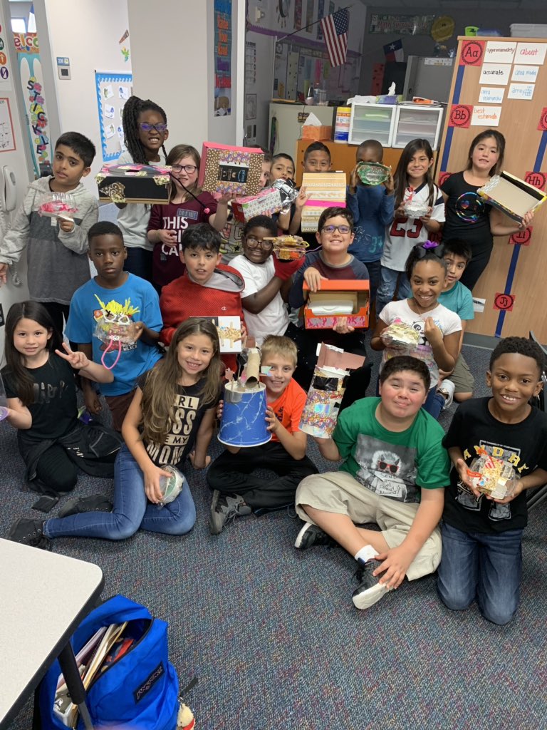MrsBerry15's tweet photo. #CFISDScienceDayofDesign @CFISDAndre #cfisdspirit #AndreInAction @CFISDScience 3rd Grade Day of Design!!! https://t.co/toZBspAdzC