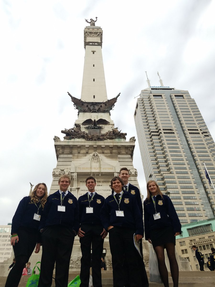 mstmffa's tweet image. Had a great last couple of days exploring the city of Indianapolis, touring a 19,000 acre farm, and eating some world famous Italian food!