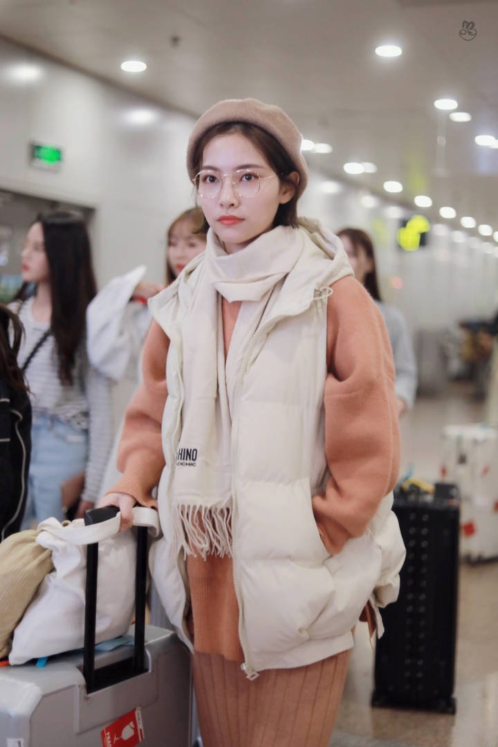 jiaqipics's tweet photo. #许佳琪 #쉬쟈치 https://t.co/UVRcYjm9p2