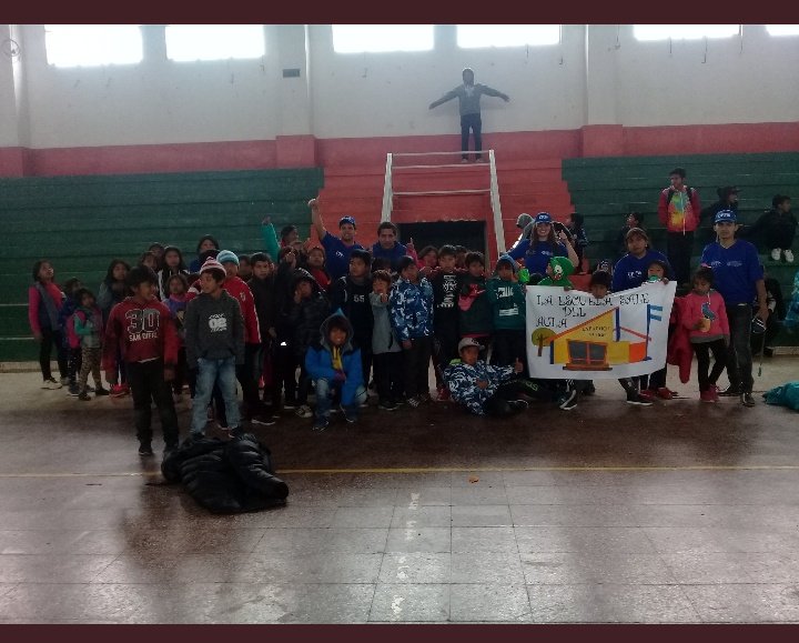 Alfaro11Mariel's tweet photo. #MareaAzulArteYMovimiento #ESALAPACHOUNO4804 #Tartagal Taller de Ritmo. @fguillesaavedra @artydance23 @aniberruezo @MariteLescano @juancarlosvilc https://t.co/ky34JVm80k