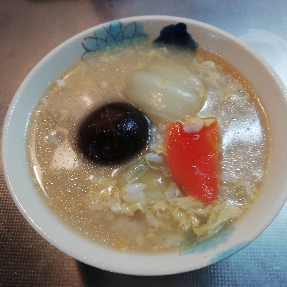 ジュン V Twitter とり水炊きの雑炊 朝から食べ過ぎ おうちごはん あさごはん お鍋 鳥の水炊き 雑炊