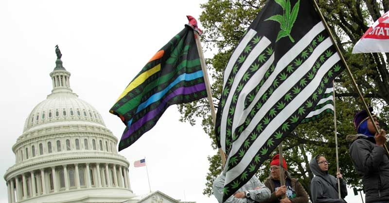 Record-High Support for Legalizing Marijuana Use in U.S. 

Support for legalization is at its highest point in nearly five decades, with a majority of Republicans now supporting legalizing marijuana. <a href="/JustinKMcCarthy/">Justin</a> <a href="/GallupNews/">Gallup News</a> buff.ly/2CFxuP6