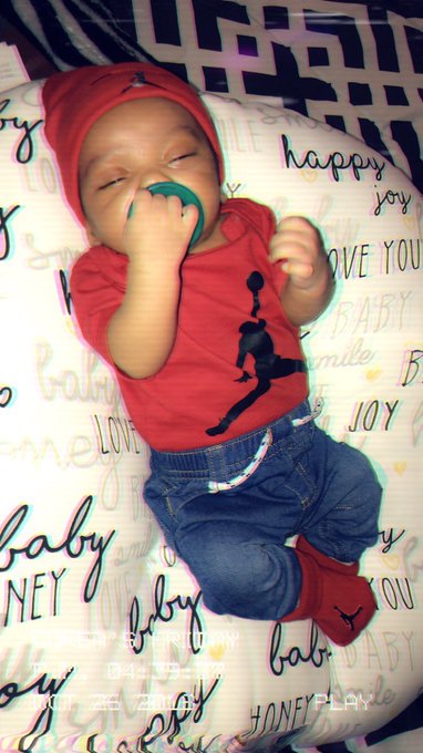 Watch IG: Beautywith_re 💄's leaked NSFW photo on TwXstars