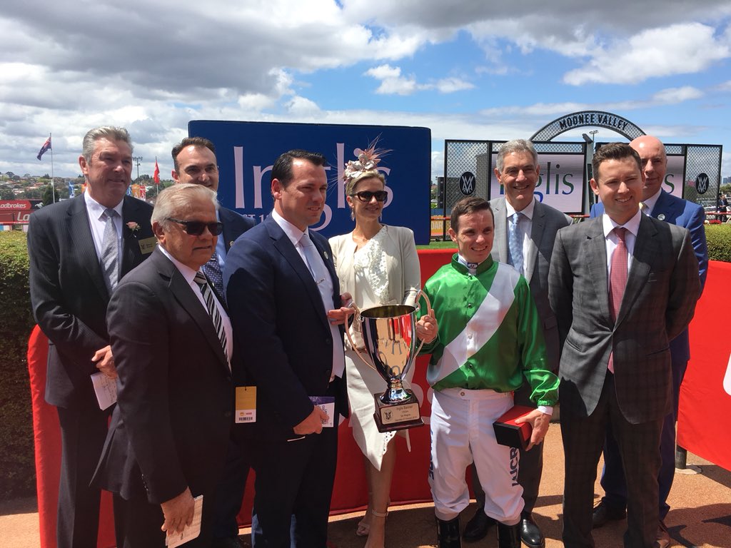 inglis_sales's tweet photo. There were plenty of happy connections following ESPAANIYAH’s win in the #InglisBanner @TheValley for @GaiWaterhouse1 &amp; Adrian Bott, @EmiratesPark and @clarkyhk https://t.co/6CMAeWNbta