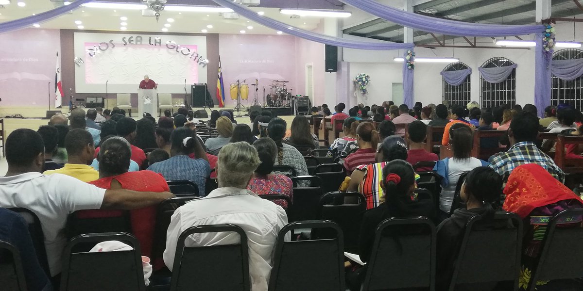 MPalabraDeVida's tweet photo. Contra el diablo utilizamos la palabra de Dios.                                         #Palabradevida #iglesia #Colón https://t.co/LhVj3L3OdK