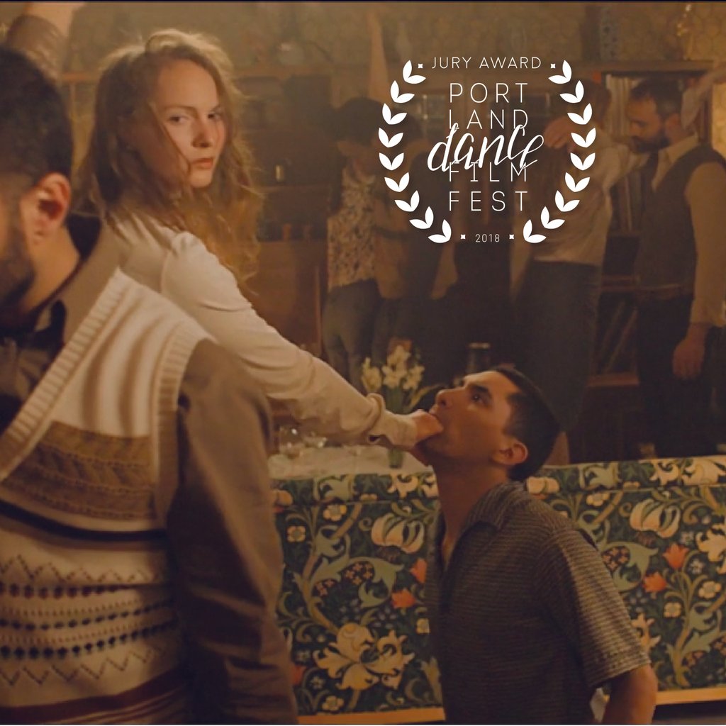 PortlandDanceFF's tweet photo. AWARDS AWARDS AWARDS!
The Jury Award goes to Shadow Animals by Jerry Carlsson!
#danceforfilm #danceoncamera #dance #dancesuspense #awardwinner #bestfilm #juryaward #jerrycarlsson #shadowanimals #Skuggdjur https://t.co/HvEqQxtImE