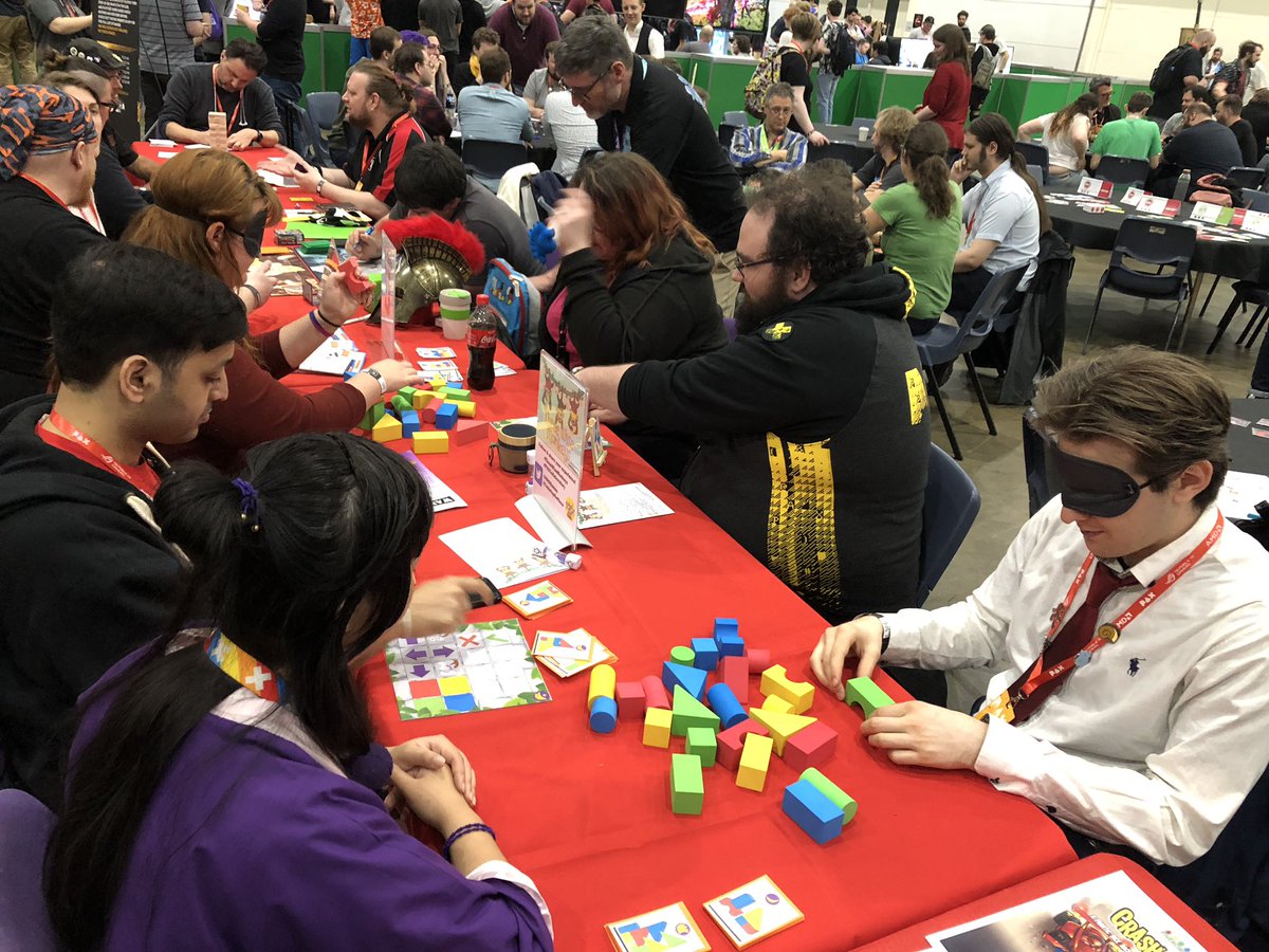 HHGGames's tweet photo. Racing 3 Bananas!!
#ThreeWiseMonkeys @PAXAus #PAXCollaboratory 🙊🙉🙈 https://t.co/SbN0jGGyaU