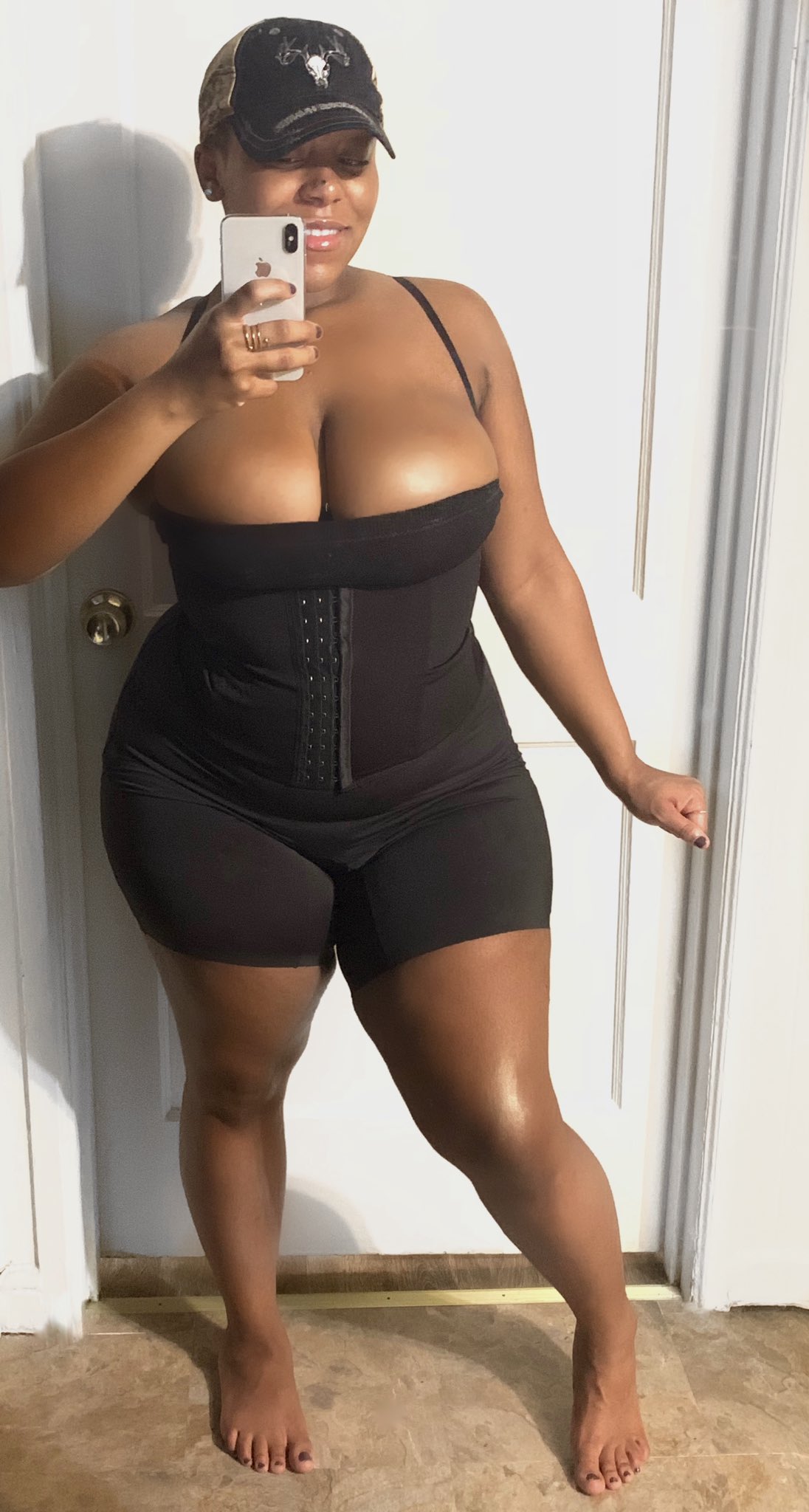 TW Pornstars - 1 pic. Real Brittney Honey. Twitter. Body Shots Pt. 4 🍯.  2:07 AM - 27 Oct 2018