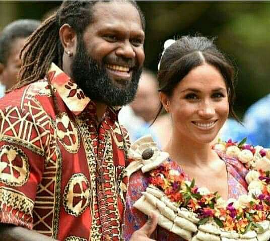MerickDavid's tweet image. A great privilege to be among the USP Laucala Faculty of Arts Law and Education (FALE) youth group as team leader to meet and had conversations about Pacific youths with Meghan during the couple's Royal visit to Fiji.