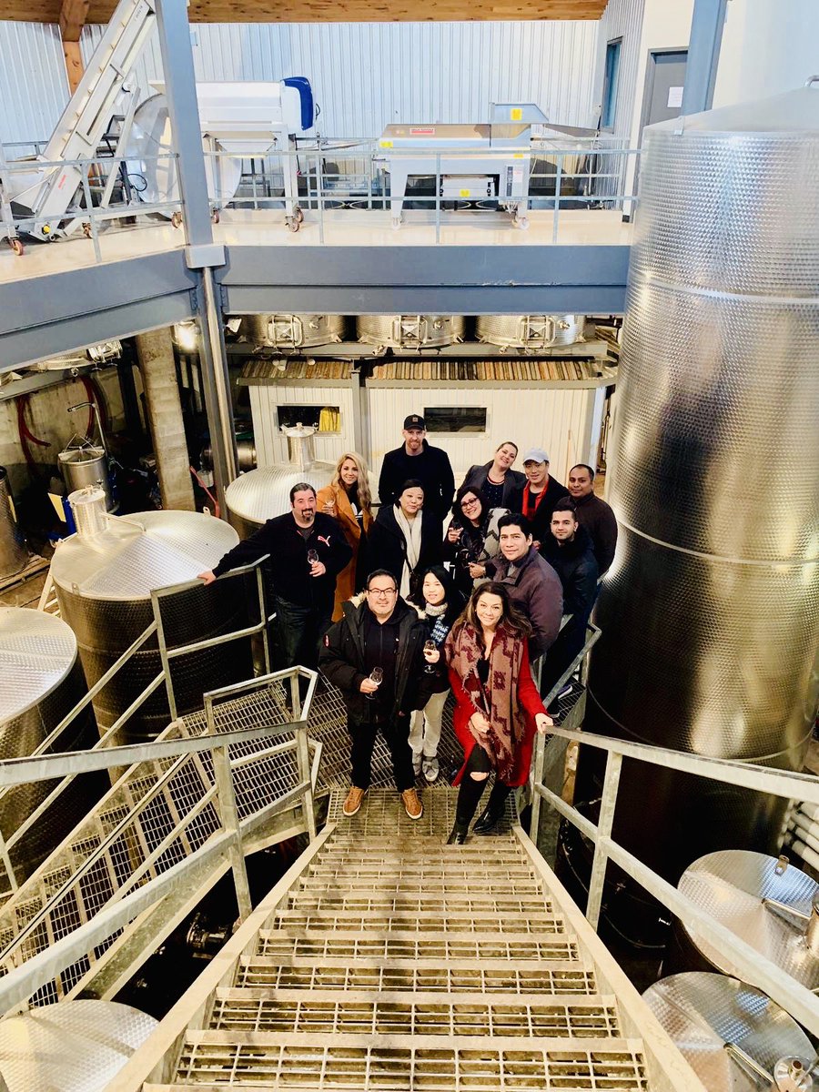 thehangzhou's tweet photo. Best #teambonding experience yet in GTD! #proudtoworkatBMO Did u know wine tasting is not just about wine itself; Banking with #BMO is not just about banking! We care more than ur finances, we’re ur life coaches, personal style managers, & compassionate partners! #TCROCS https://t.co/Yjti1U7etj