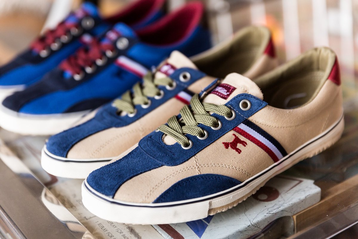 williotman's tweet photo. Handmade Spanish luxury sneakers from https://t.co/anBuvCCgf4 #handmade #streetfashion #Leeds #fashion #sneakers #EthicalFashion #ethical #ethicalseller #madeinspain #coolsneakers #ethicalsneakers #footwear #bluesneakers #fashionableguy #justsaying #justsayyes #luxuryshoes #potd https://t.co/zk6P4RRmai