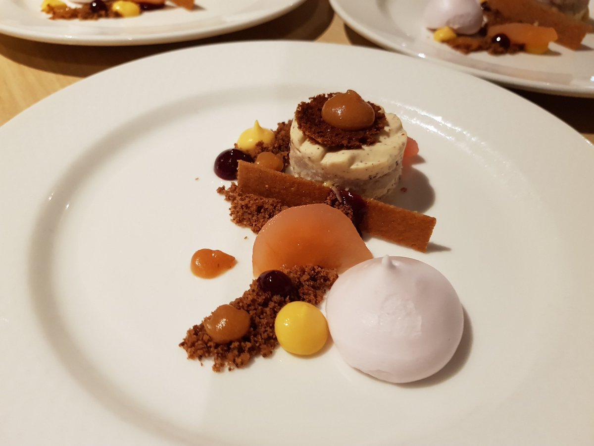 SebastianKobelt's tweet photo. Busy service last night for @Cyrenians1968 #cookoff2018 hope all guests enjoyed the meal. It was a pleasure supporting this good cause. @ApexHotels @derek_johnstone @EwanAitken https://t.co/y9a2AZTELG