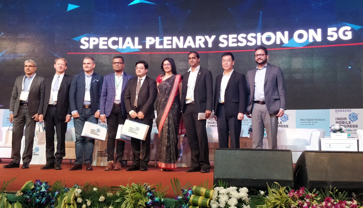 qualcomm_in's tweet photo. Manish Tripathi @Qualcomm talks about #5GforReal at #IMC2018 #QAtIMC2018 https://t.co/8ut4a44O9x