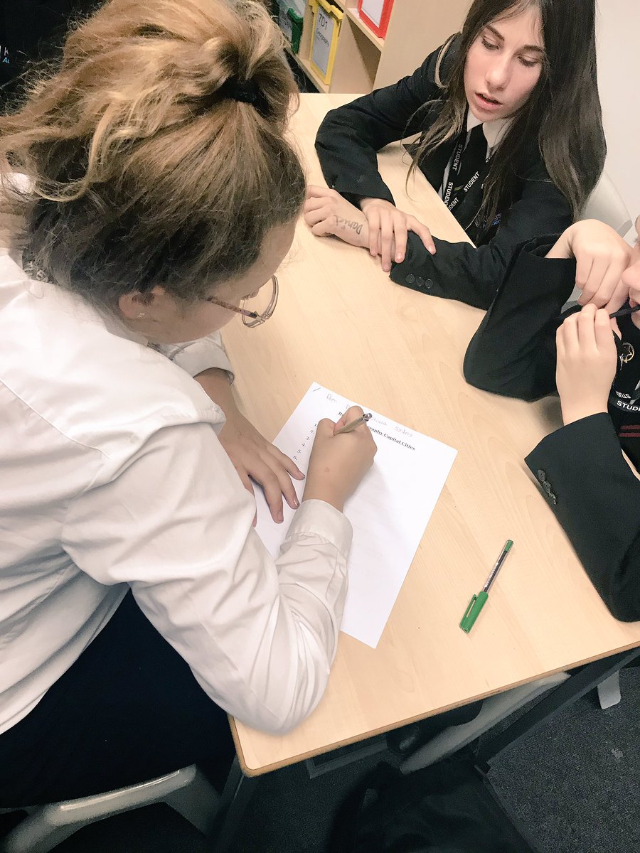 KWA_Johnson's tweet photo. What a fantastic day yesterday finishing off with Team Building &amp; Problem Solving activities in each House that really represents ‘Teamwork’ 👏🏼🍀 #powertower #humanknot #silentordering #hoopchallenge #quizzing See you after the half term to start with a bang💪🏼���@Kingswood_Acad https://t.co/sZqtqie0YW
