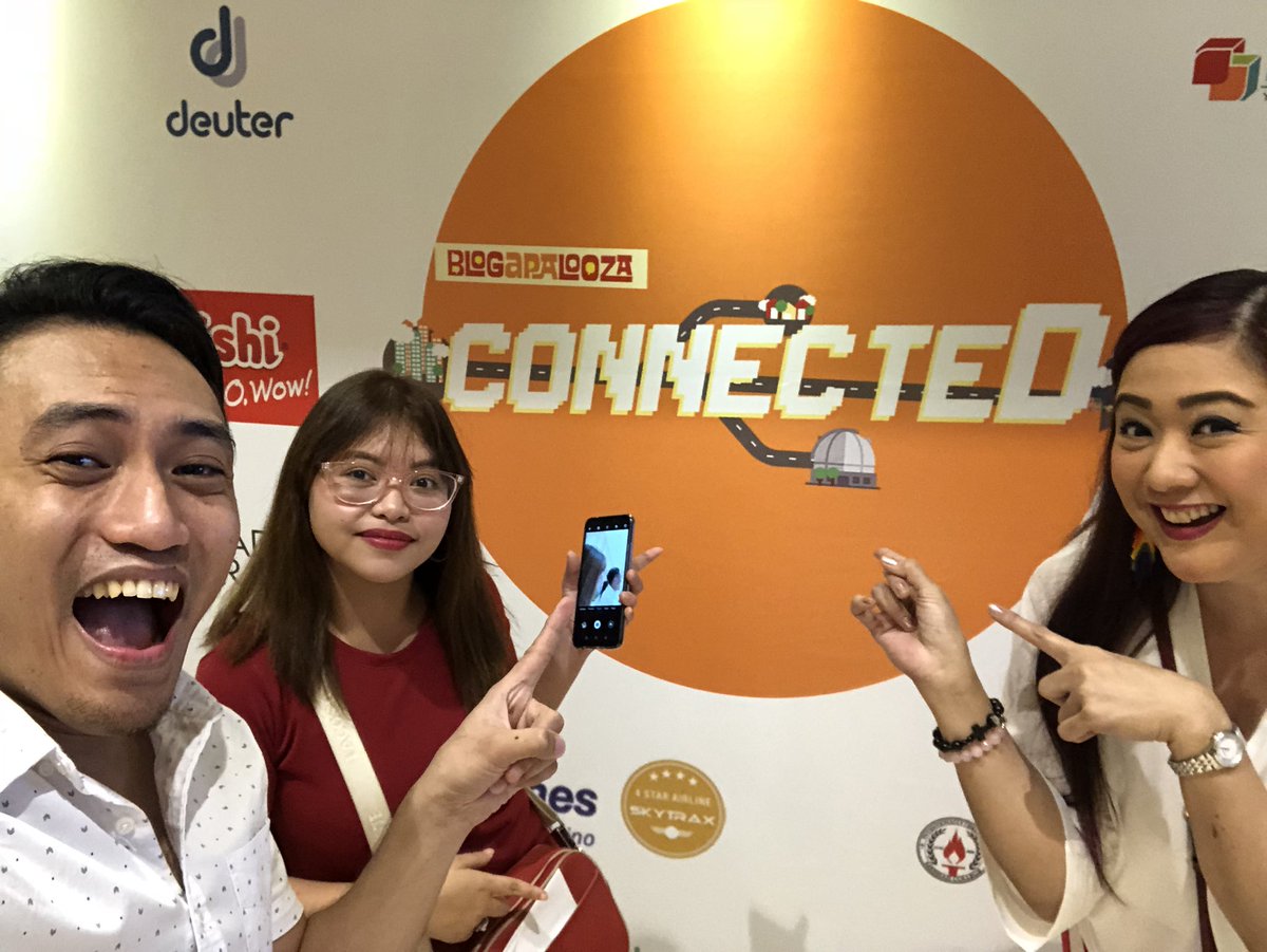 turistaboy's tweet photo. With the @ChristineBBabao at @Blogapalooza connecteD! 😍 Watch her talk about Transitioning from Traditional to Digital Media! 😘
#TuristaBoy #Blogapalooza #BlogaXCityOfDreams #TheOtherBloggers https://t.co/ow1rF7n4Kt