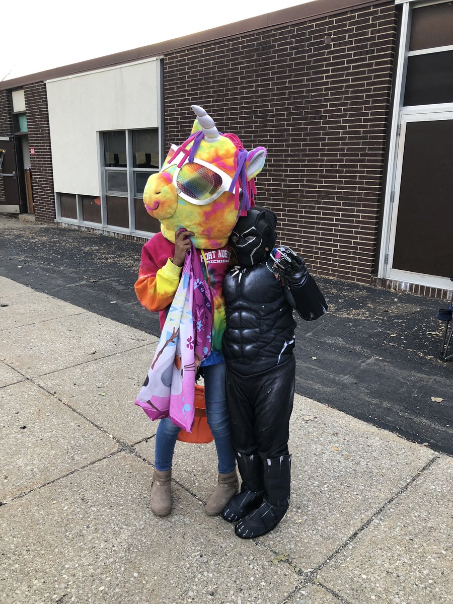 stephanieljacob's tweet photo. Dieck Trunk or Treat @swartz_creek @swartz_creek @stephanieljacob https://t.co/N5fX6Fh7if