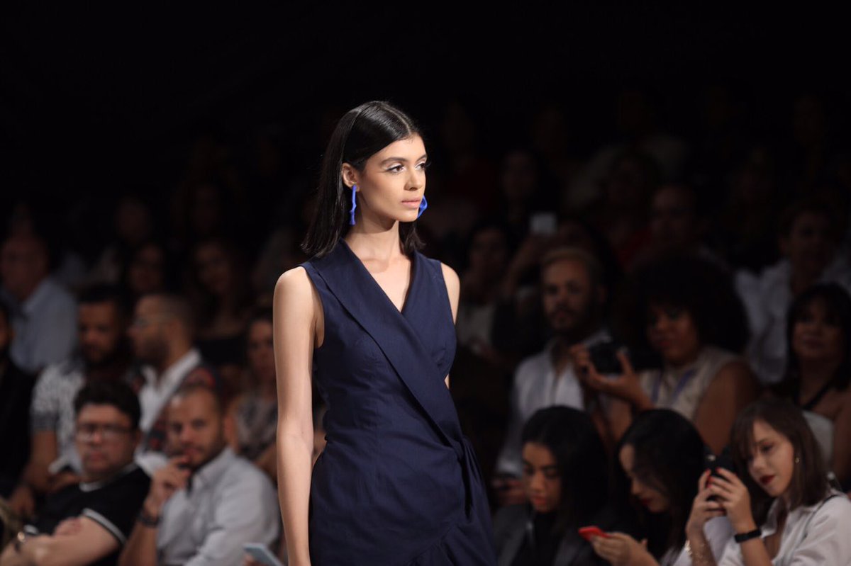 altice_do's tweet photo. ✨Mistral, la nueva colección de Maylé Vásquez, celebra la elegancia y versatilidad.✨ #AlticeLifestyle #DominicanaModa #DM18 #ViveLaModa https://t.co/Zh4iKiI8W9