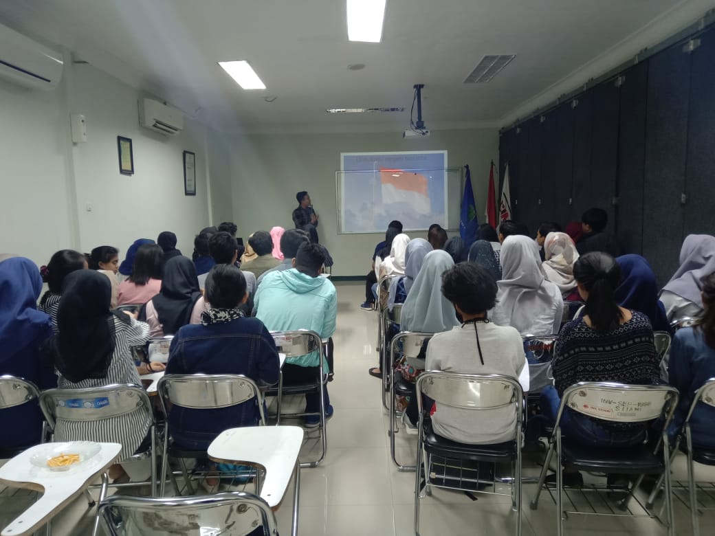 SIMAK_STIAMI's tweet photo. [SEDANG BERLANGSUNG] 
PINSUS I (Pendidikan Khusus I), Dengan pemateri Abang Rizal Kurniawan dengan tema "Propoganda dan Manajemen Aksi".
#PINSUS
#SIMAKSTIAMI
#simakbisa #simakbangkitlawankorupsi https://t.co/xpDrLdygcw