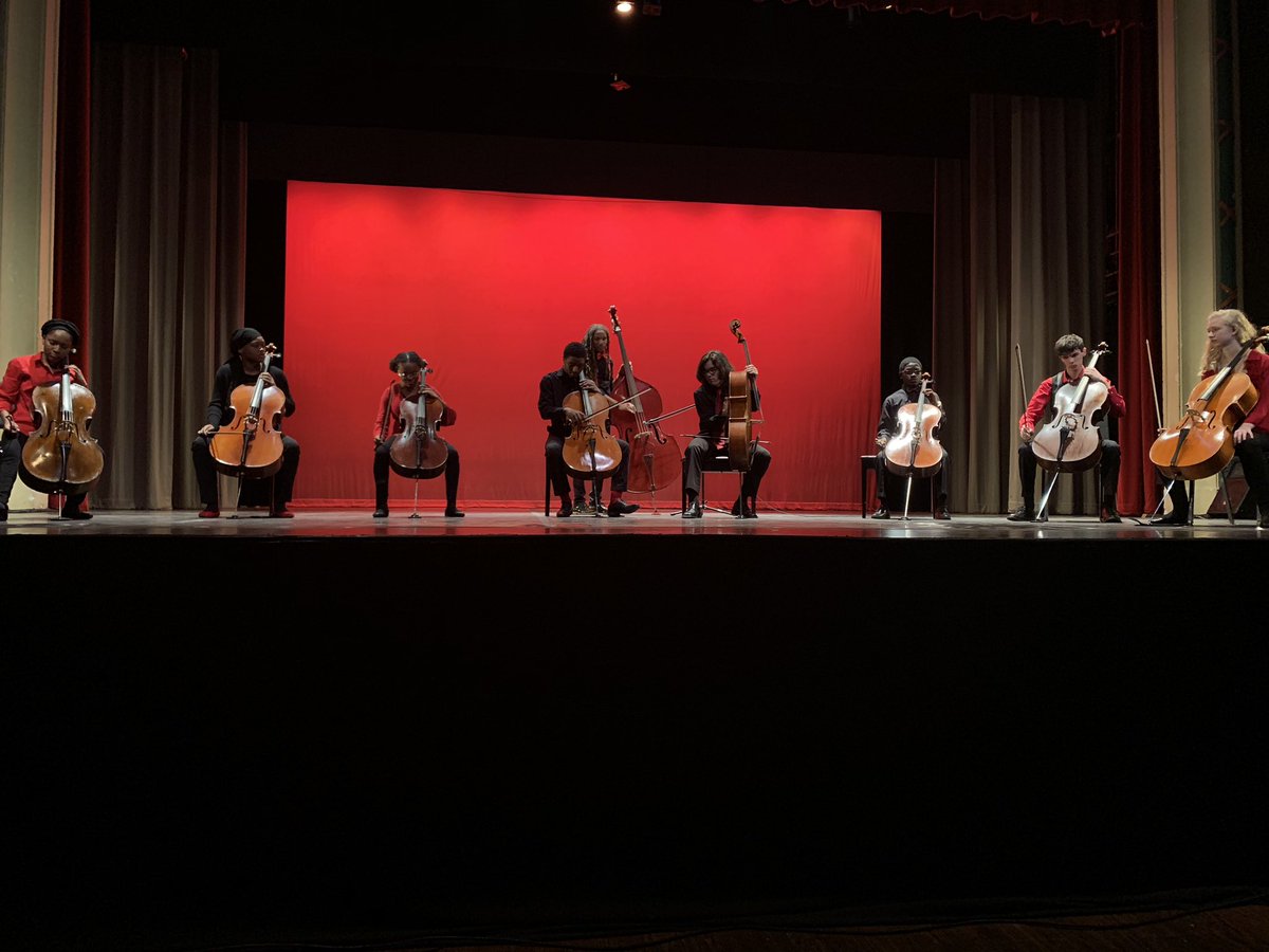 RonaldMcFadden's tweet photo. So excited that educators &amp; leaders from around the country got a chance to see the incredible talent that exists in #Baltimore. Our @BaltSchoolArts students were poised, skilled, &amp; committed to their craft tonight at the @GreatCitySchls Conference! #CGCS18 #ArtsEd ✨✨✨ https://t.co/KgmsYVEYqm