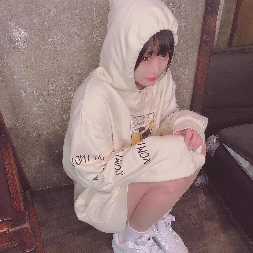 maneki_igbot's tweet photo. #中川美優 #まねきケチャ
https://t.co/aCfZYPRRME
(@2f_project)からのみたいパーカーが出たのでXXLで部屋着にしてる https://t.co/sNhPlw2LJl
