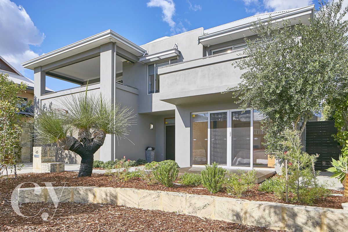 philghayes's tweet photo. 45 Moran Court, Beaconsfield. Post auction negotiation successful! SOLD - Price undisclosed. Congratulations buyers and sellers! https://t.co/CsU7iOTzff