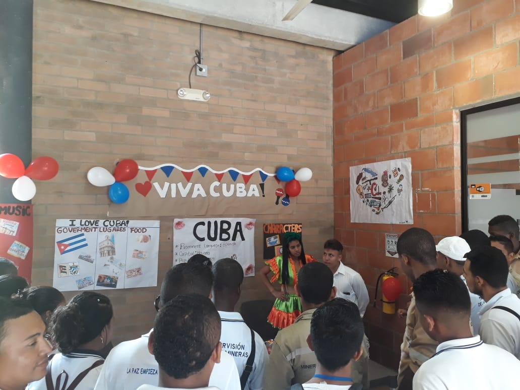 Ayalapsenaeduc1's tweet photo. Walking around the world! #Cuba #CFMAspeaksEnglish @SenaCfma @SENAComunica @Farid_Figueroat https://t.co/ZRxlT8J4p1