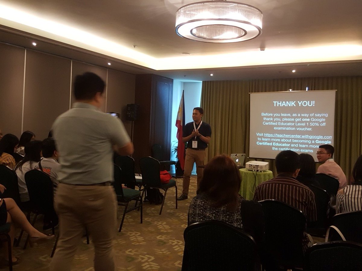 edchatPH's tweet image. @teacherforest and @wiscapades wrapping up teacher empowerment in integrating technology in the classroom #edchatPH #TIESPH2018