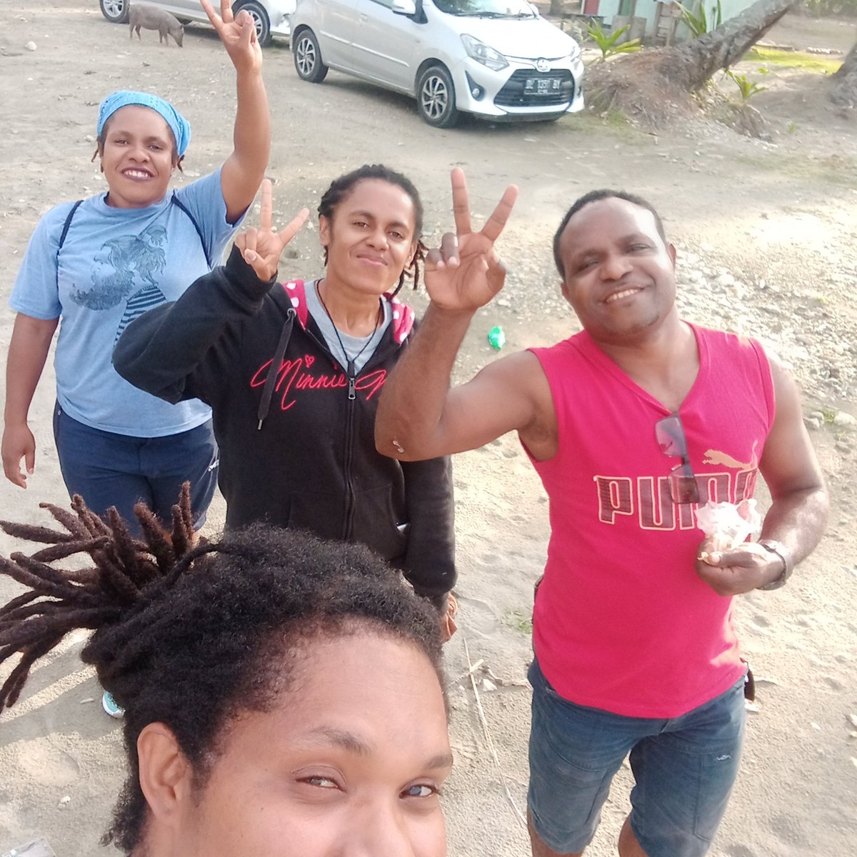 Finna Putry Papua tweet media