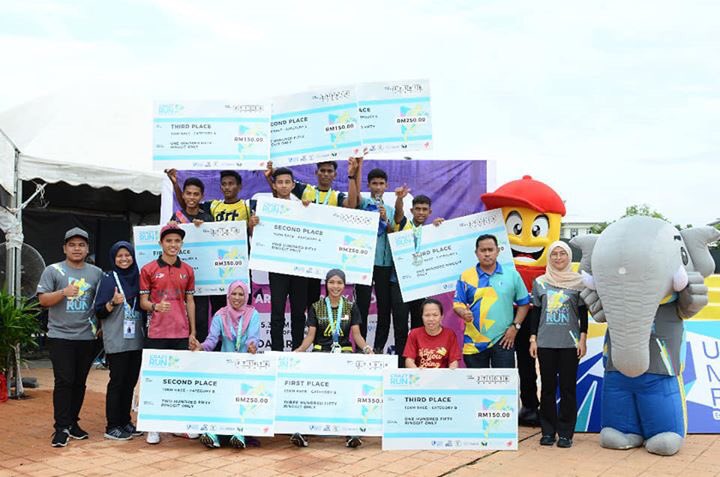 umpsamalaysia's tweet photo. Tahniah! Pemenang Larian Crazy Run yang berlangsung di UMP Pekan hari ini. Ianya antara program yang dianjurkan bersempena memeriahkan #Expoconvo18. @KPMSPT https://t.co/txTX7pFpEJ