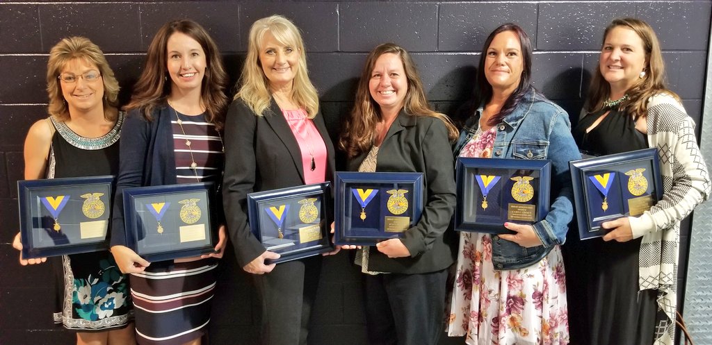 Congratulations to @CaliforniaFFA's class of Honorary American FFA Degree recipients at the 91st <a href="/NationalFFA/">National FFA</a> Convention! #FFAJustOne <a href="/calagteachers/">CATA</a>