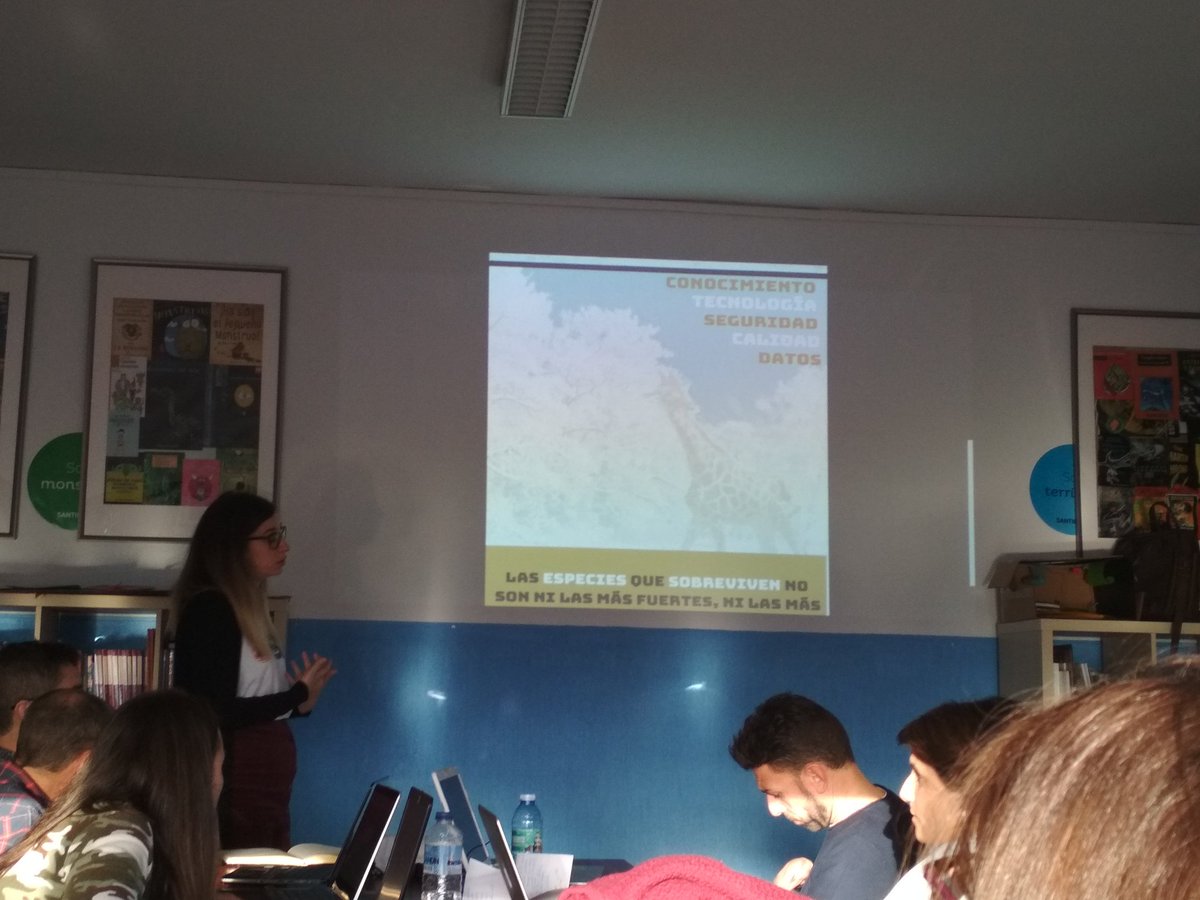GGGmaria1's tweet photo. Evolución/Evaluación=CAMBIO #digipal 
#posgradomaecenas @innovacionmec @FundEducere https://t.co/ohZSLSM39L