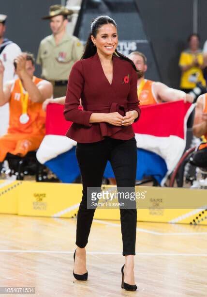 Prince Harry & Meghan attend the Wheelchair Basketball final at the Invictus Games. @InvictusSydney @GettyImages #RoyalTourAustralia