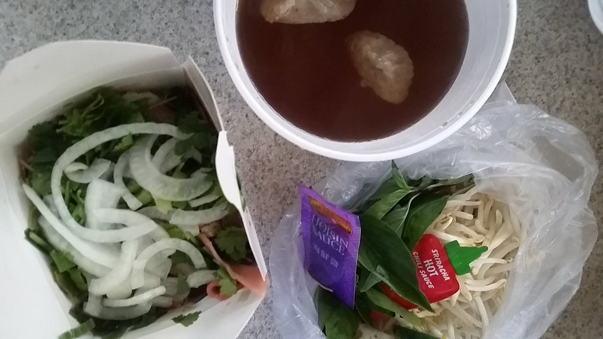 bbitesph's tweet photo. Supho yummy! 😋
#bbites #bbitesph #yummy #pho #vietnamesecuisine #FoodieLife https://t.co/zUCUDnBNvl