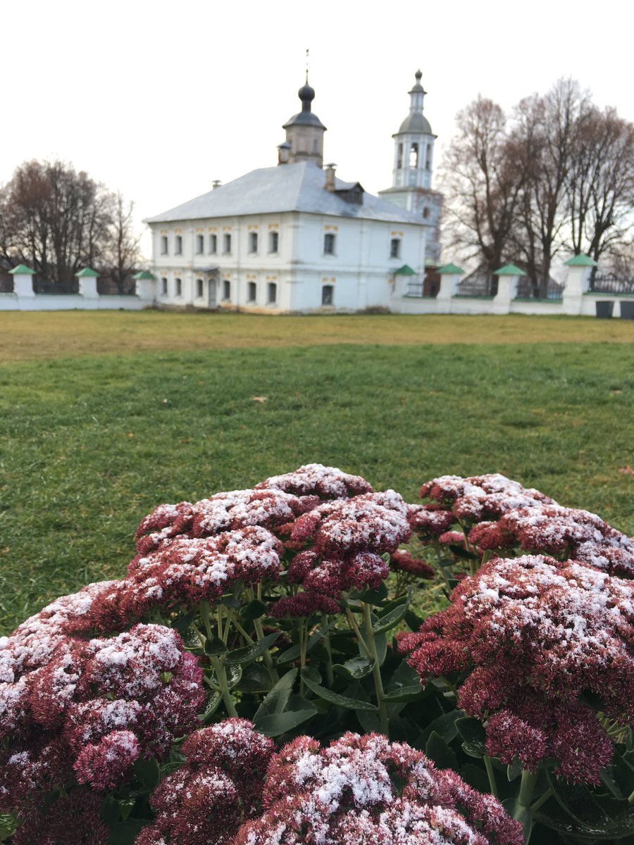 Наш #Khmelita_clob едет в Москву к знаметиному путешественнику, писателю и художнику Ф. Конюхову, который специально для наших детей и сотрудников  #хмелита проведёт мастер-класс по росписи скворечников перед своим кругосветным путешествием #заповедник #khmelita #нахимов