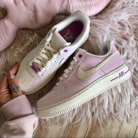 bubblelynn37's tweet photo. So good I had to share! Check out all the items I'm loving on @Poshmarkapp from @cindycomm @SarahRi29957535 #poshmark #fashion #style #shopmycloset #torrid #nike #calvinklein: https://t.co/EaOz1CKGJQ https://t.co/AiJpeuxFwO