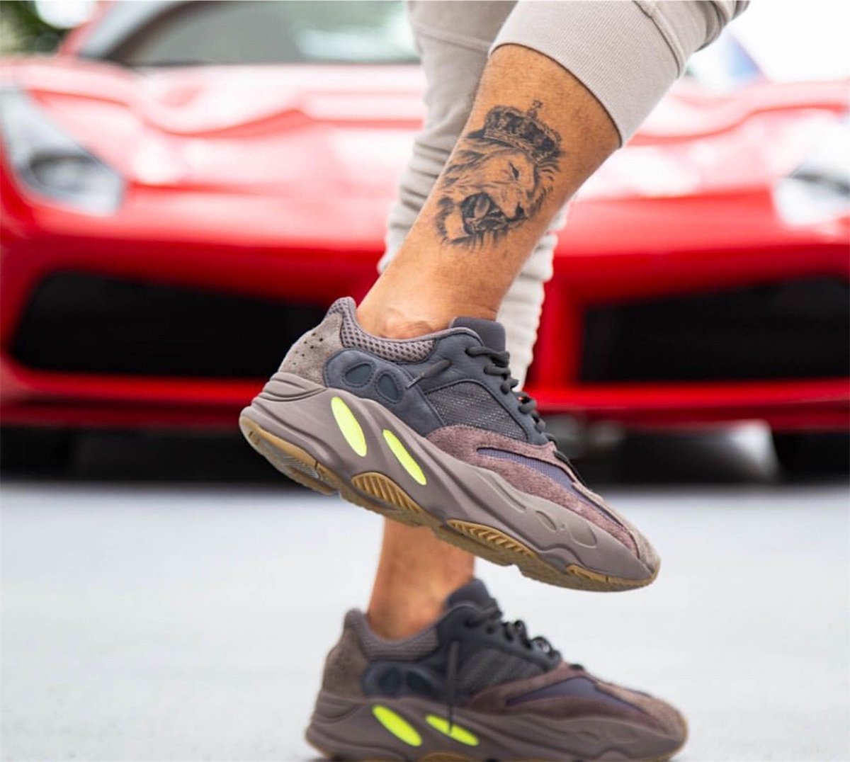 yeezy 700 cafe