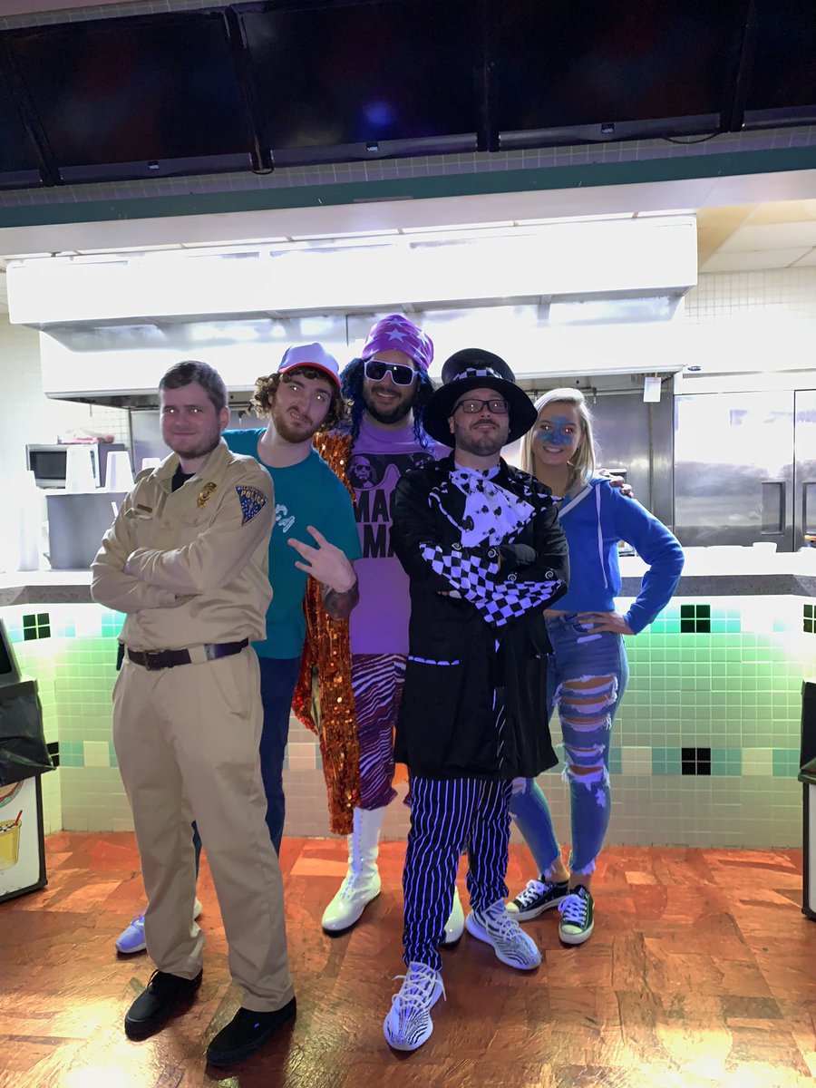 HardRockMK's tweet photo. #Squad https://t.co/WGEnMkS4l9