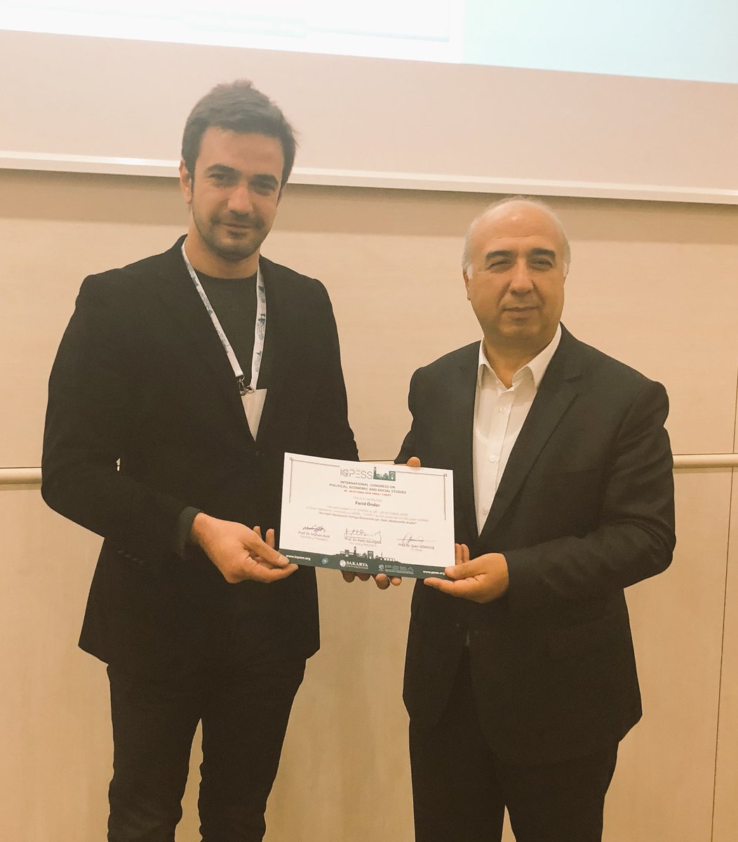 feritonder's tweet photo. Değerli hocalarım Muhsin Kar, Hüseyin Ağır ve Ahmet Şahbaz ile ICPESS’teyiz... @karmuhsin @hsynagir @ahmtsahbaz #ICPESS #NigdeÖmerHalisdemirÜniversitesi https://t.co/xxSYp8dOOZ