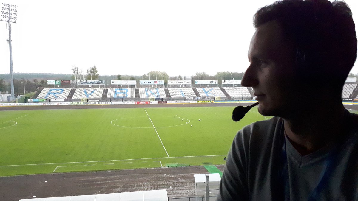 Derby! To słowo mówi wszystko. Dziś na stadionie w Rybniku spotkają się starzy znajomi <a href="/rowrybnikpl/">ROW Rybnik</a> i <a href="/RozwojKatowice/">Rozwój Katowice</a> . To arcyważne spotkanie dla obu zespołów walczących o ucieczkę z dolnych rejonów tabeli. Jesteśmy tradycyjnie w TVCOM.pl od 15:00 <a href="/2Noznej/">2. LIGA PIŁKI NOŻNEJ</a>