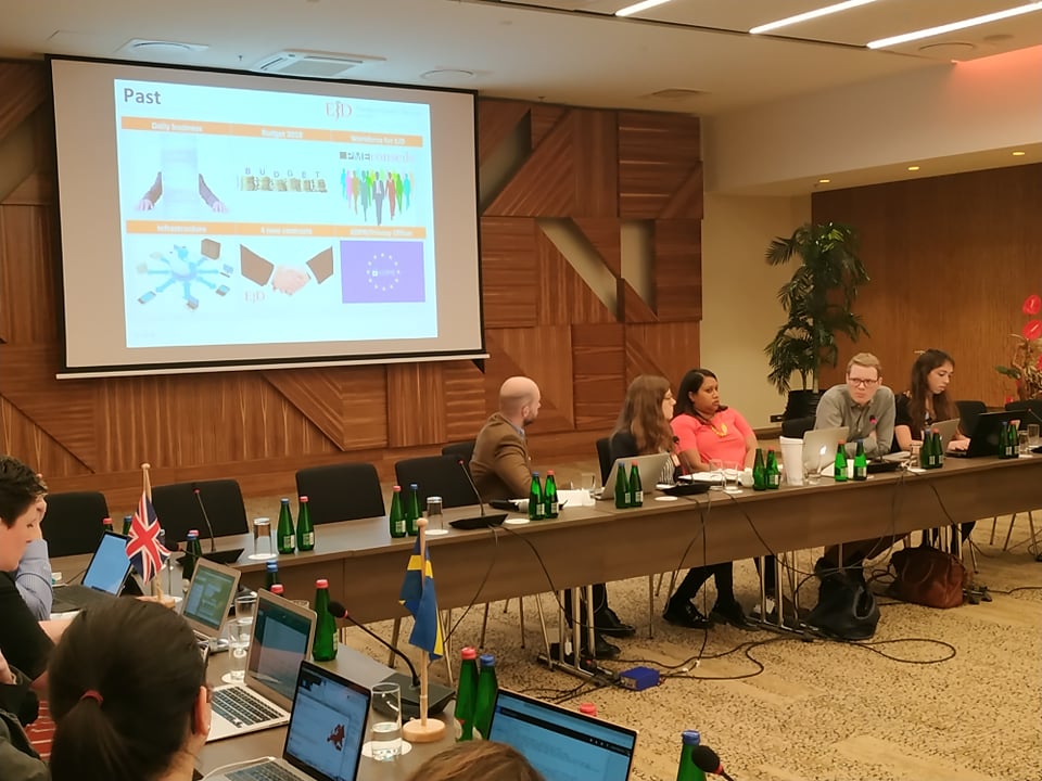 ejdpwg's tweet photo. After detailed, fruitful discussion on EJD’s social media activities, @ejdpwg Treasurer, Mathias Körner updates delegates on financial issues, presenting current situation and future potential steps. #EJDAM18 https://t.co/GNEpfZMo2v