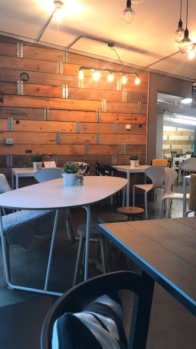 nibblehull's tweet photo. Open Saturday & Sunday from 9am Breakfast / Brunch / Lunch all day #breakfast #nibblehull #thedock https://t.co/QLzP1Qmzmc