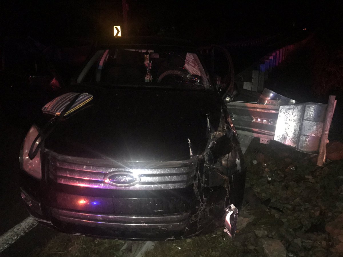 lady_lilybug's tweet photo. Lol @ me for actually being a terrible driver
Seriously though God kept me safe this morning but if you could say a prayer for my bank account that would be nice it’s gonna suffer worse than me #RIPKit https://t.co/pshLAx8LFI