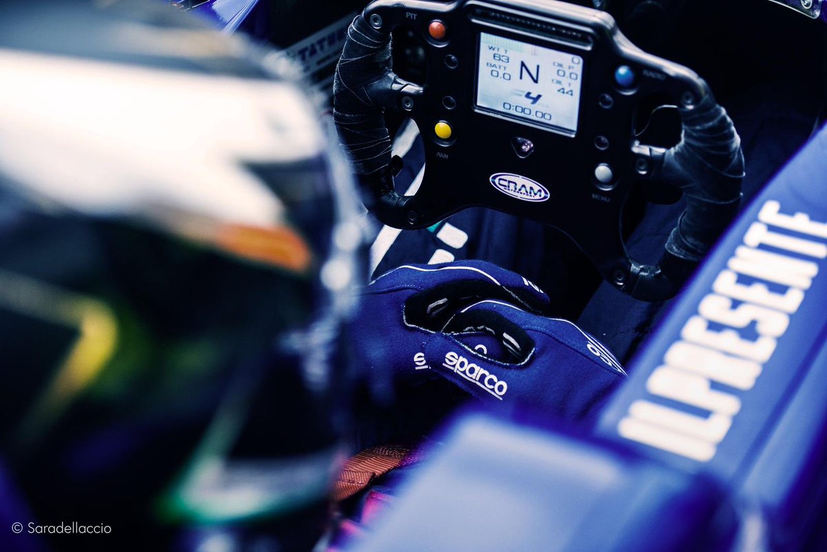DellAccioDriver's tweet photo. #livefromtrack qualifica termínate é sono state caratterizzate da un paio di bandiere rosse. Ho finito in P21 sul circuito del @mugellocircuit per le ultime qualifiche stagionali #passione #motori #velocità #formula https://t.co/tK7weQiiEI