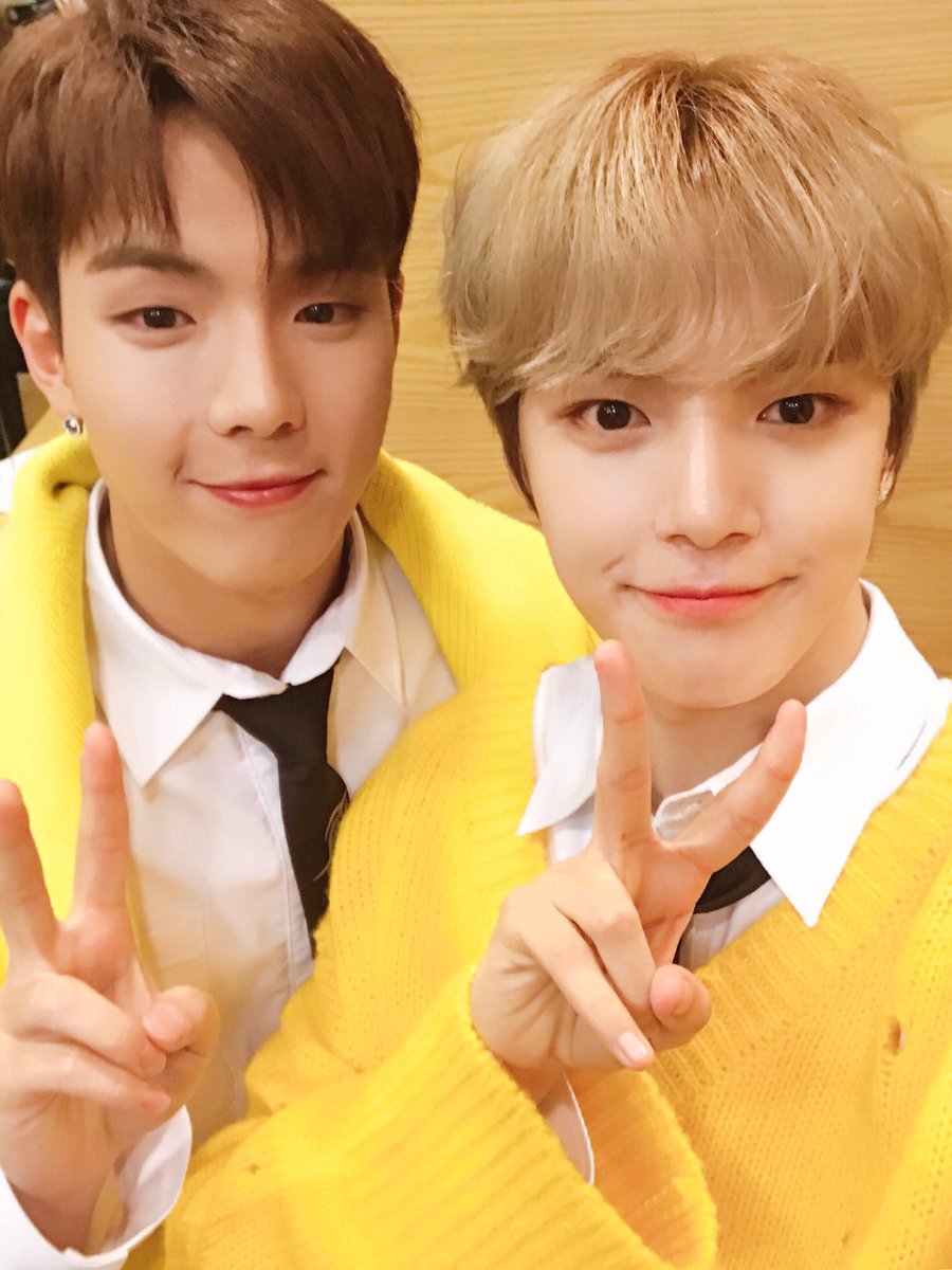 OfficialMONSTAX's tweet image. [#민혁] 🐣🐥😁