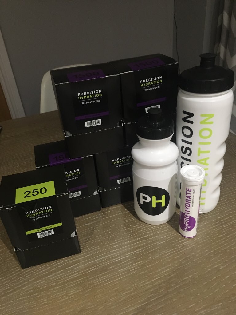 David88Cole's tweet photo. Thanks to @thesweatexperts for helping me with my hydration strategy ahead of Ironman Cozumel in 3 weeks.
Will be put it to the test once again with my 4 hour watt bike session post swim! #bigtrainingday #countdowntocozumel https://t.co/pyDoMYizON
