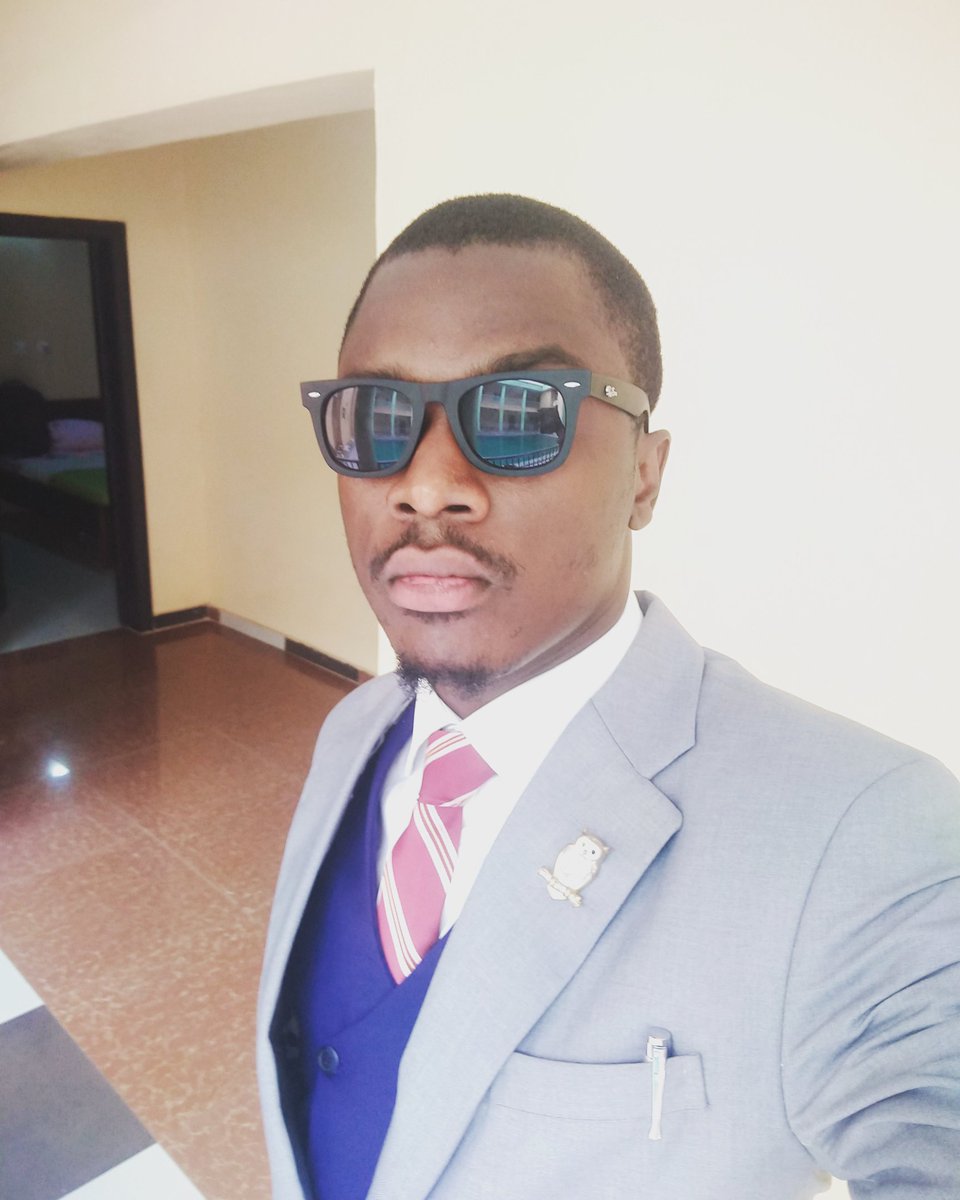 OmoGbajaBiamila's tweet photo. Now to get my boy @FamuyideOlawale married. #WI2018
LMFAOOOOooo... See as I fine like idiot. Kai Kai... Maa wo lips mi sha. Oh my God! See my brows. My moustache 😍
Mo wa look gooding ju. Kilode??? https://t.co/TBgtRIkkzv