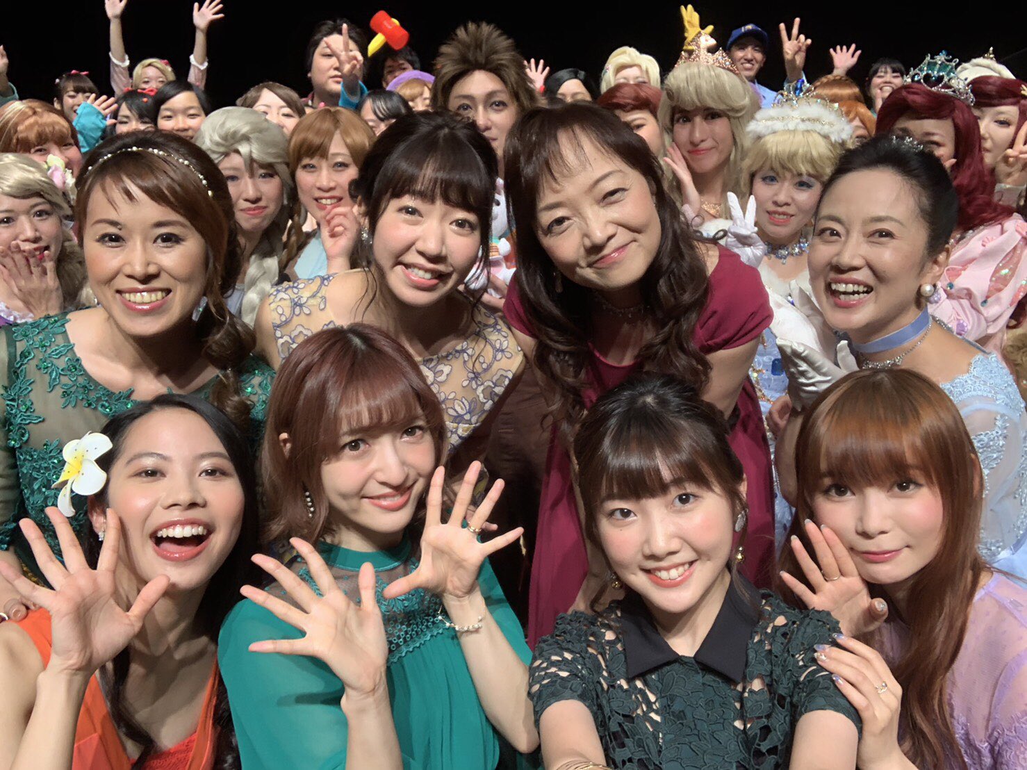 ディズニー スタジオ 在 Twitter 上 本日10 27 シュガーラッシュオンライン 公開記念ハロウィーンスペシャルイベントが行われました ディズニープリンセス声優が 映画の中のネットの世界さながらに勢揃い 豪華なセルフィー写真をいち早くお届け ご参加頂いた